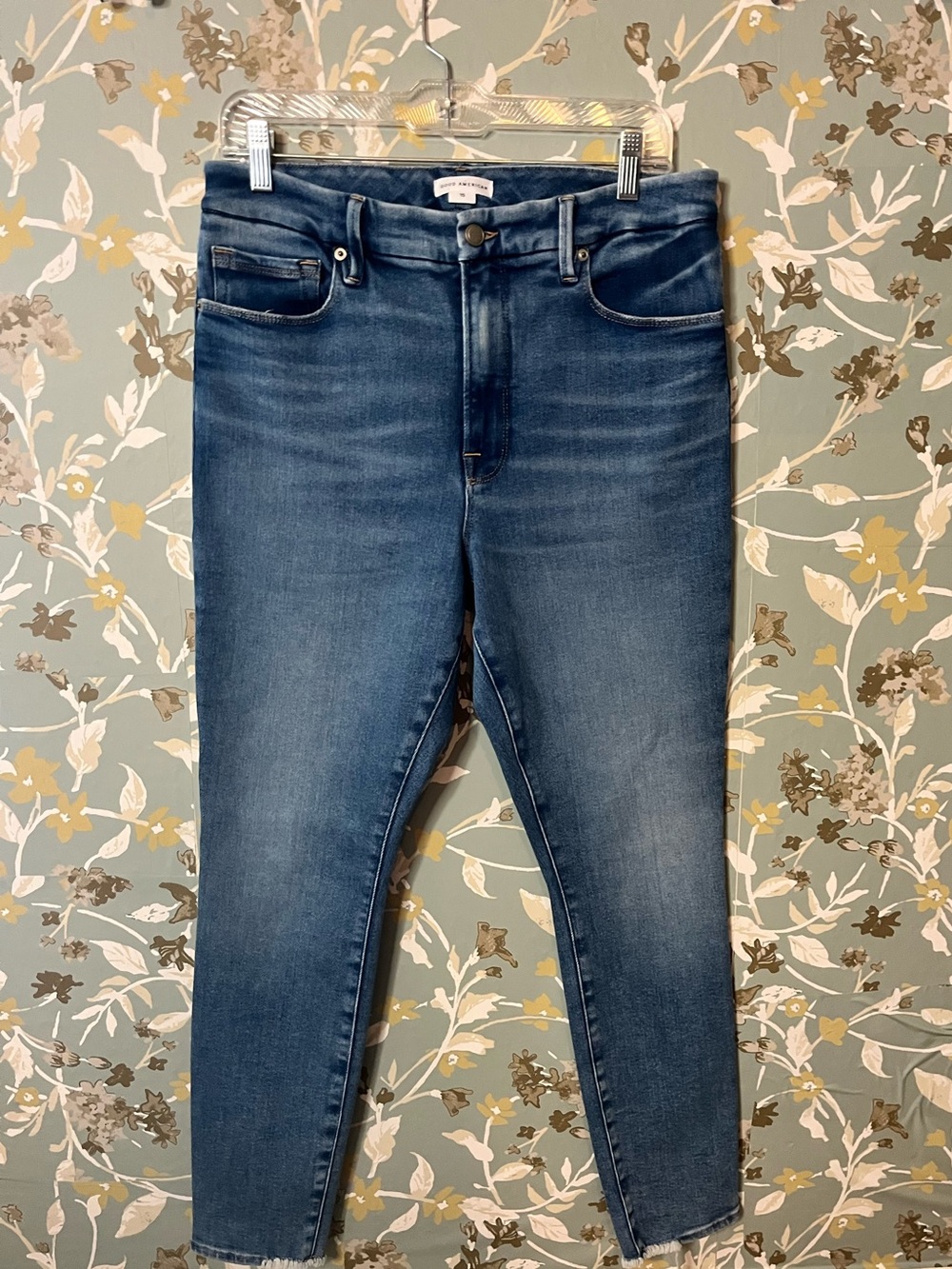 Good American High Rise Straight Jeans Size 15
